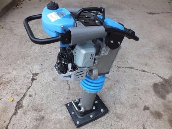 Compactador de Solo 4T Gasolina - Image 3